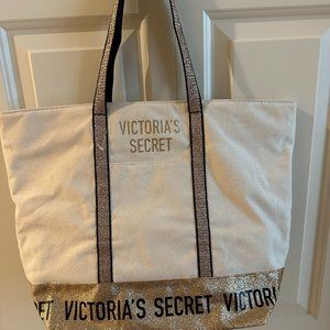 NWOT Victoria's Secret Zippered Tote Bag